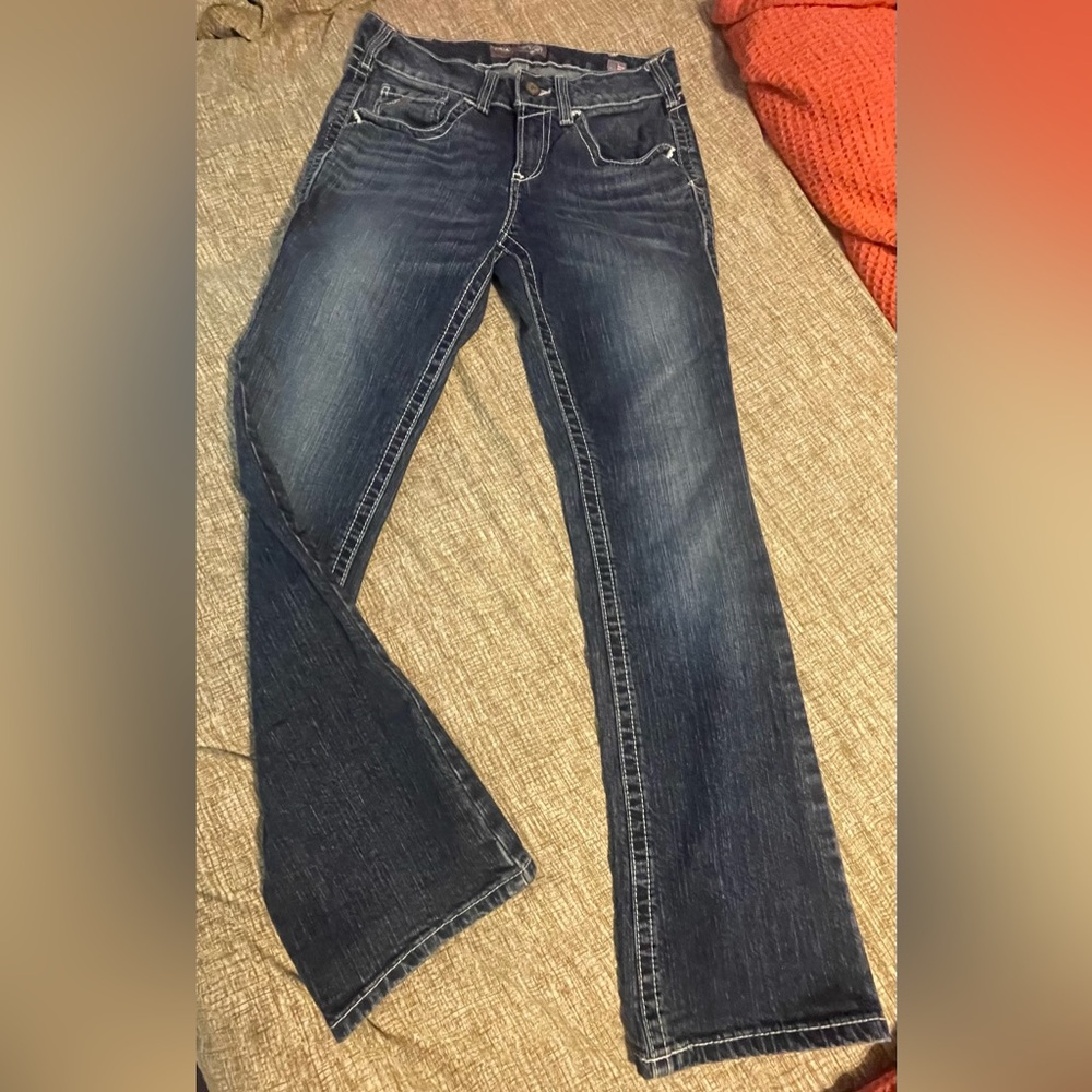 WOMEN’S ARIAT JEANS